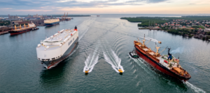 Projeto de concessão do canal de navegação do Porto de Santos para modernização da infraestrutura, aumento da capacidade operacional e fortalecimento da logística brasileira.