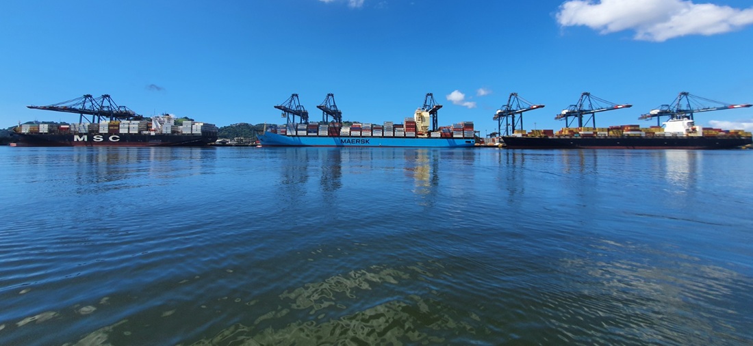 APS assina contrato para implantação do VTMIS, sistema de monitoramento e gestão do tráfego de embarcações, no Porto de Santos
